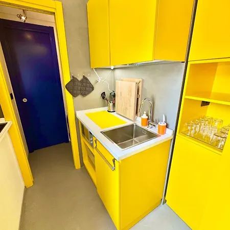 Apartment Torino - Piazza Statuto - La Suite Degli Artisti Turin