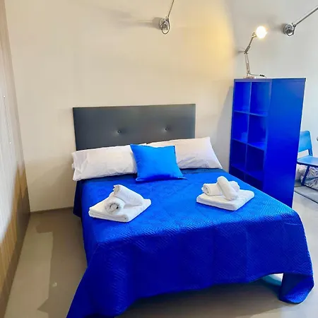 Torino - Piazza Statuto - La Suite Degli Artisti Apartment