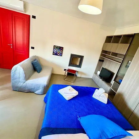 Torino - Piazza Statuto - La Suite Degli Artisti Apartment *